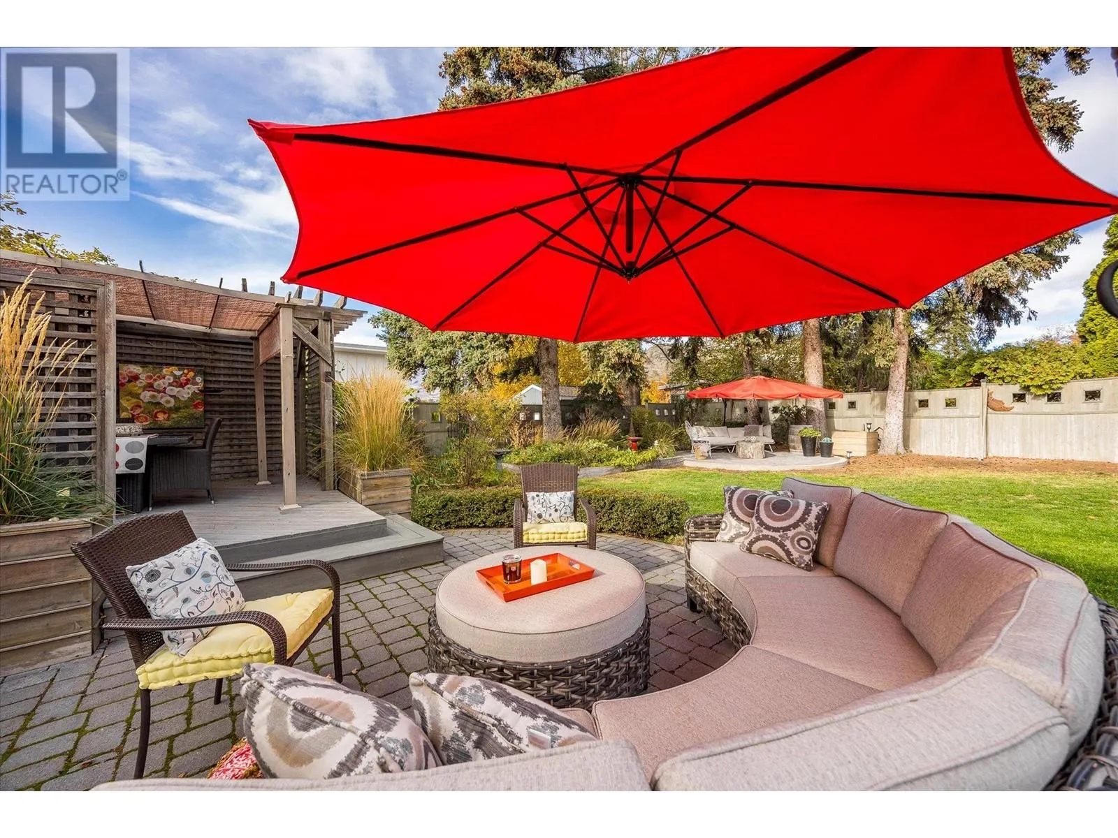 1508 Pinehurst Crescent
