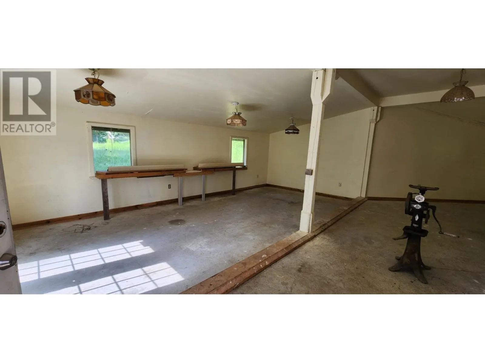 1666 Trinity Valley Road