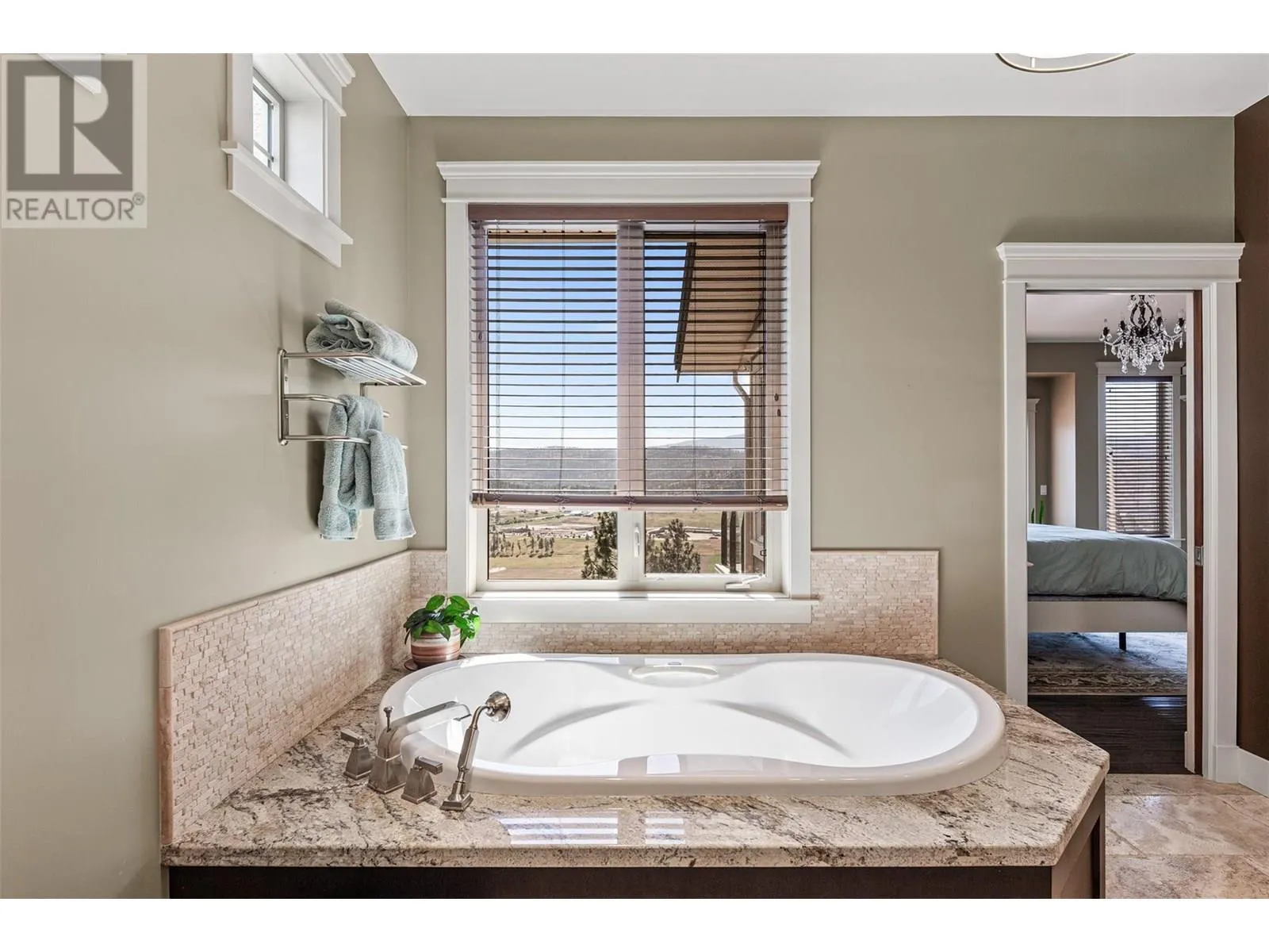 1732 Capistrano Peaks Crescent