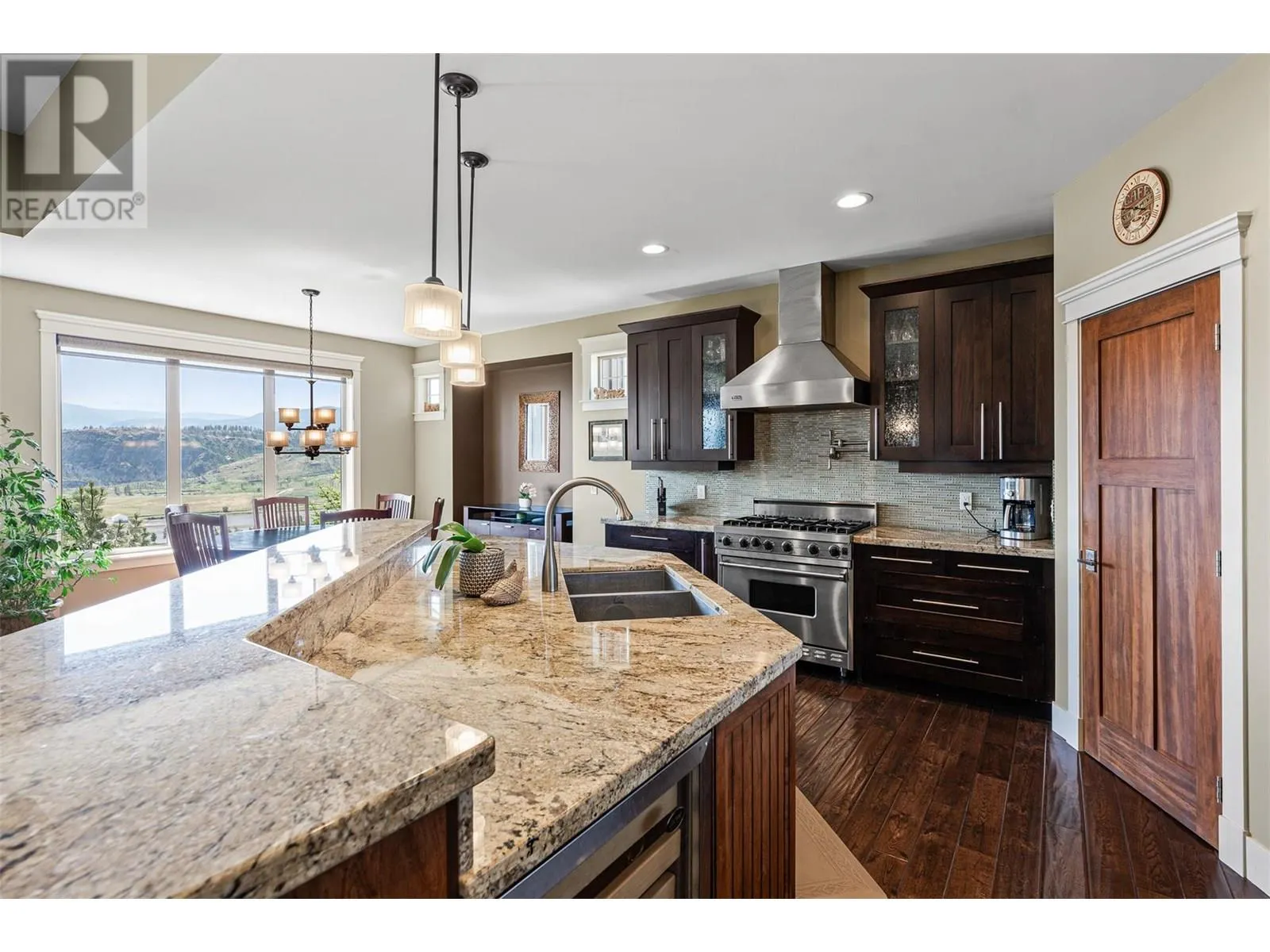 1732 Capistrano Peaks Crescent