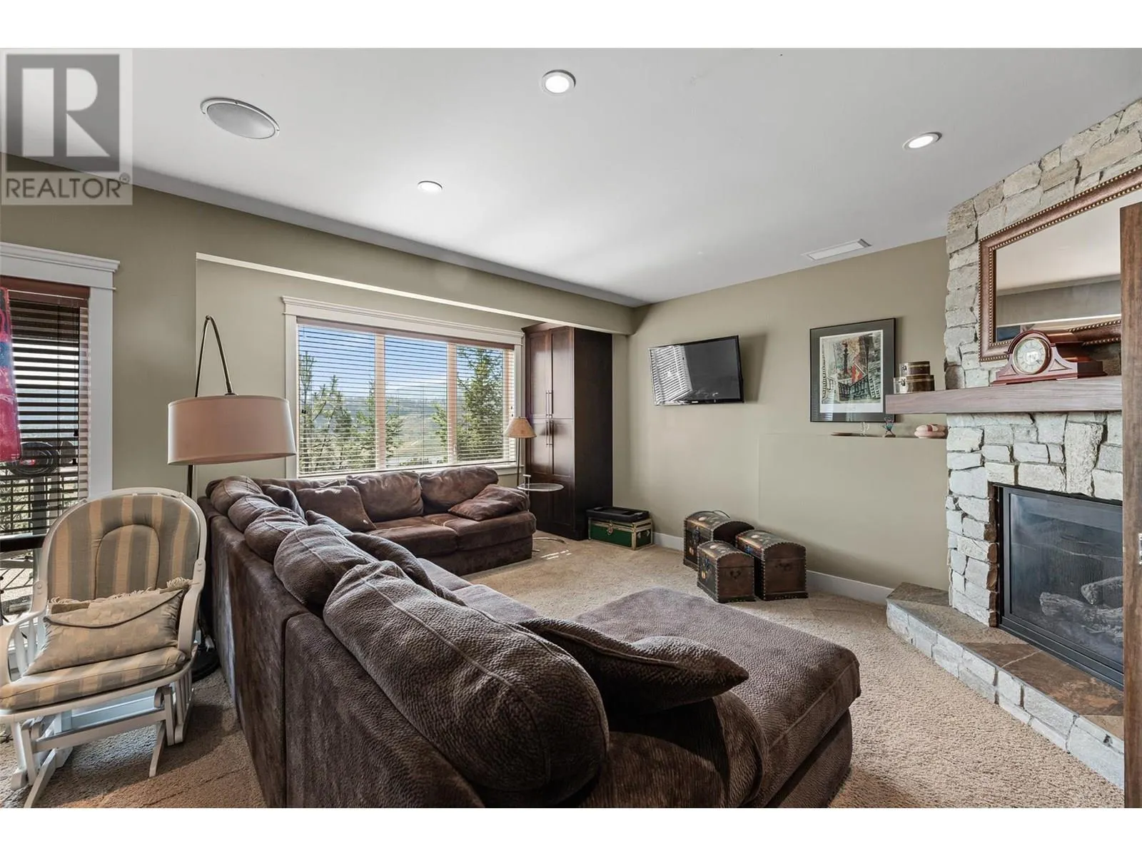 1732 Capistrano Peaks Crescent