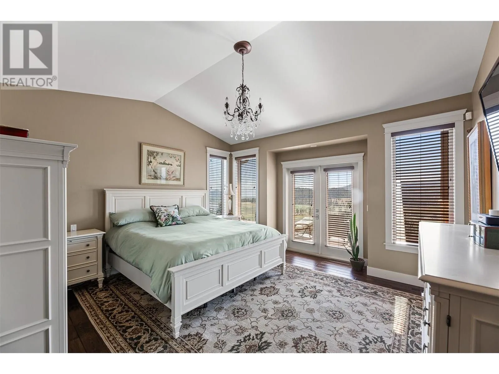 1732 Capistrano Peaks Crescent