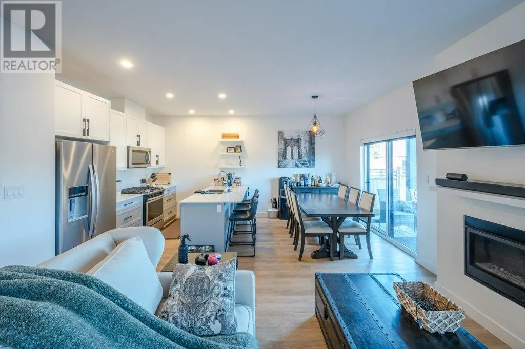 5011 TOWGOOD Place Unit# 102