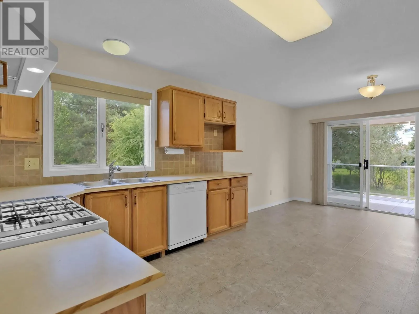 1260 Raymer Avenue Unit# 425