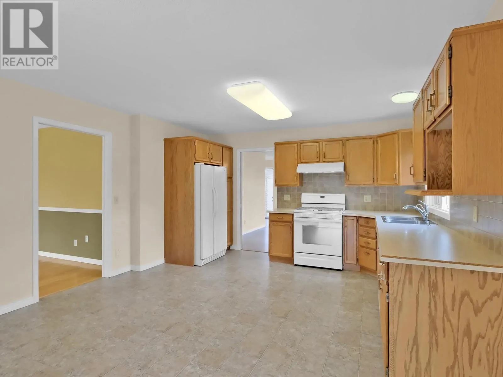 1260 Raymer Avenue Unit# 425
