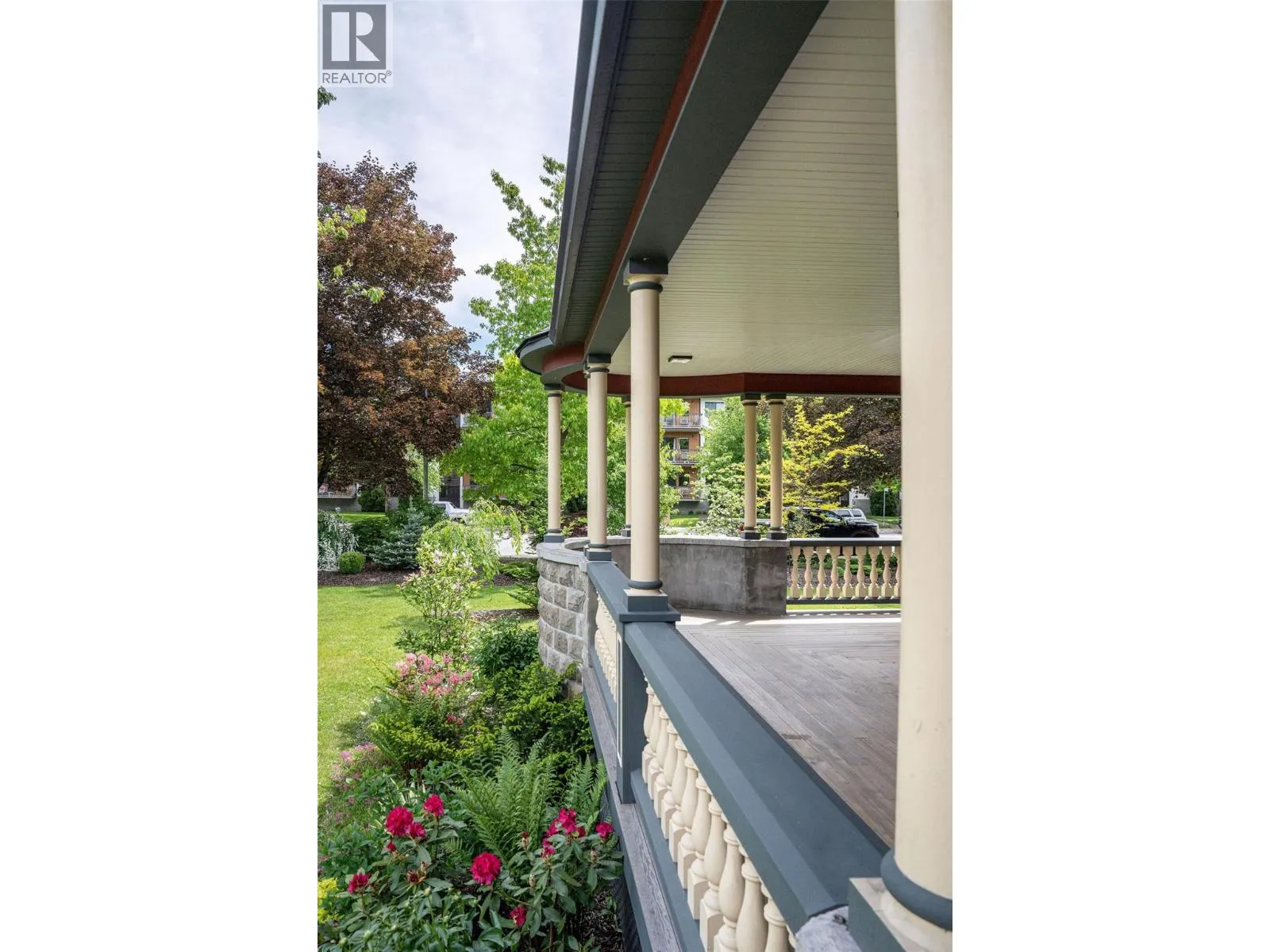 805 & 815 Mackenzie Avenue