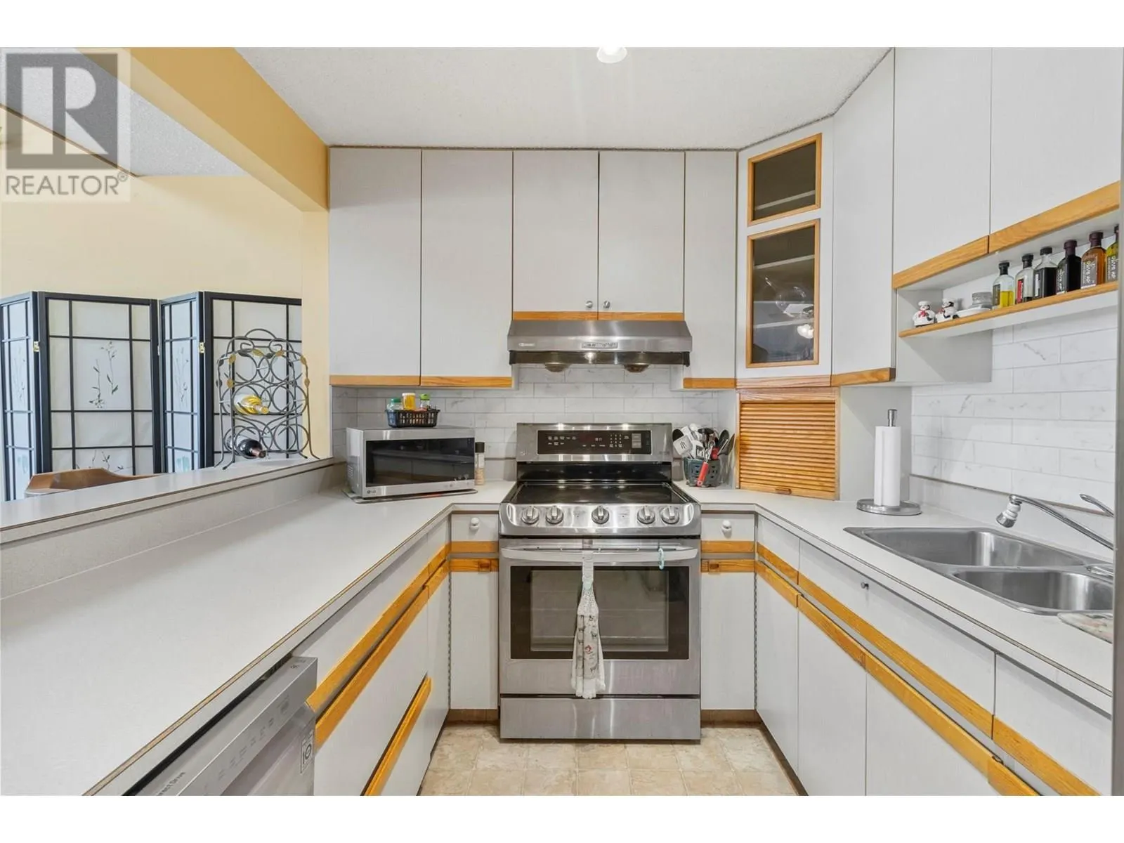 1215 Notch Hill Road Unit# 7