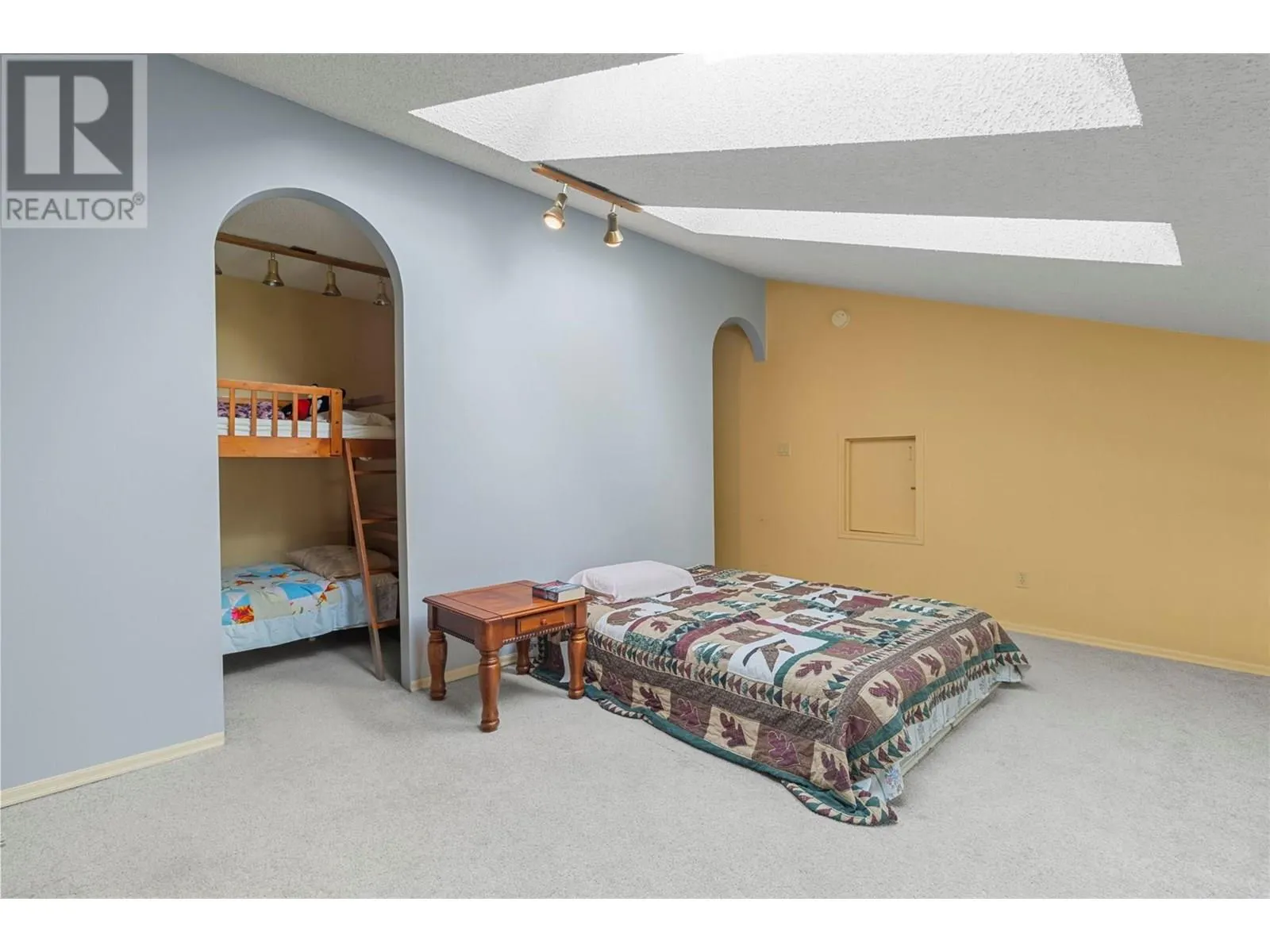 1215 Notch Hill Road Unit# 7