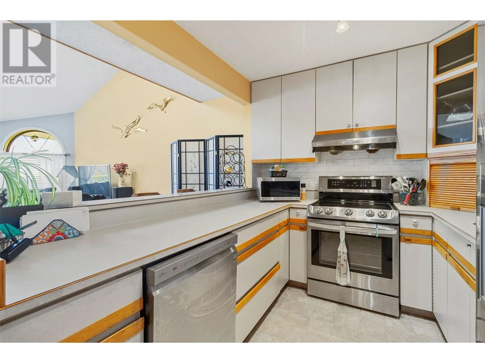 1215 Notch Hill Road Unit# 7