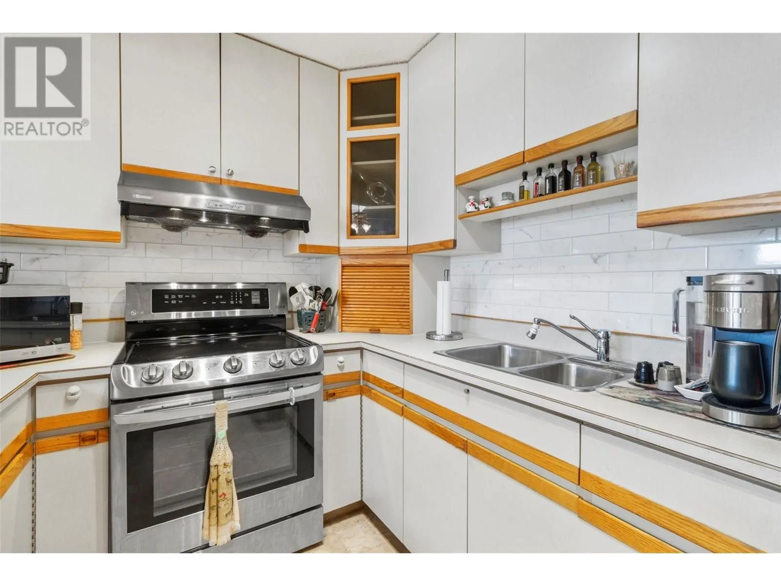 1215 Notch Hill Road Unit# 7