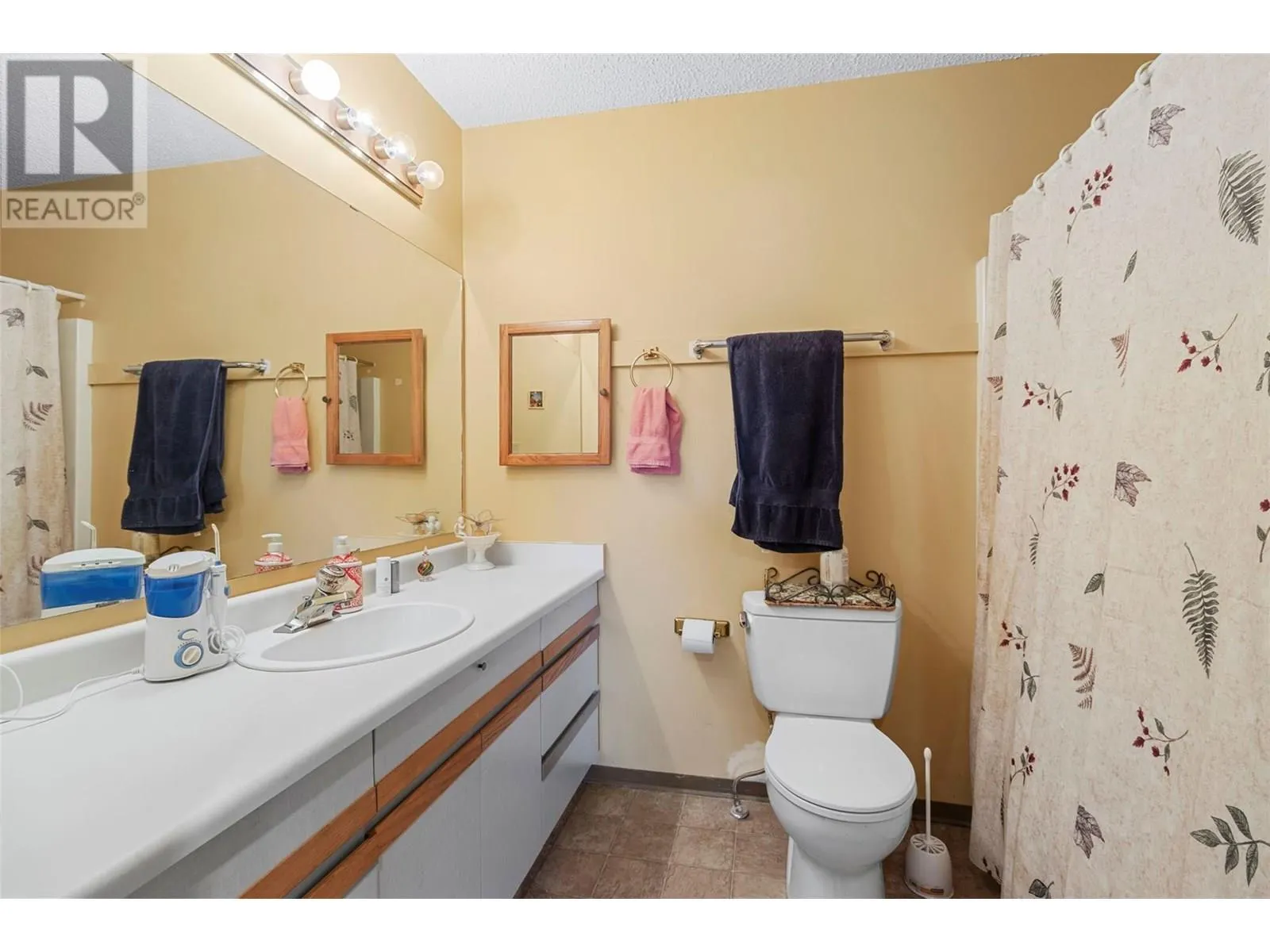 1215 Notch Hill Road Unit# 7
