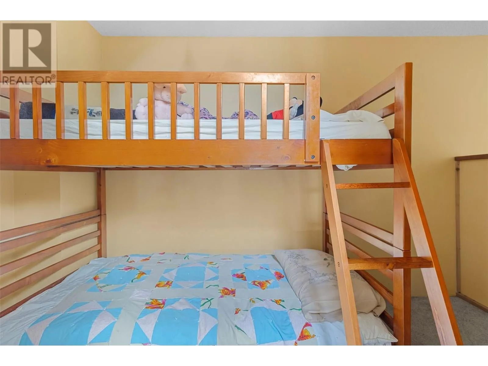 1215 Notch Hill Road Unit# 7