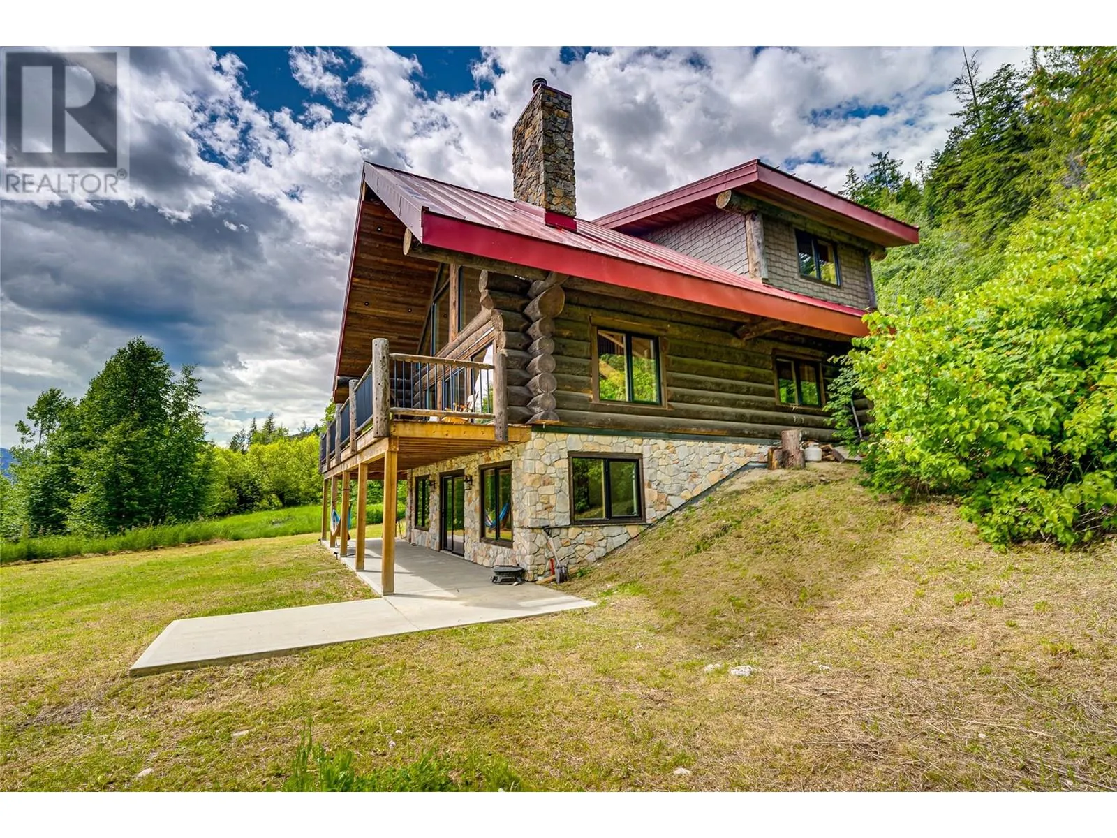 682 Lower Inonoaklin Road