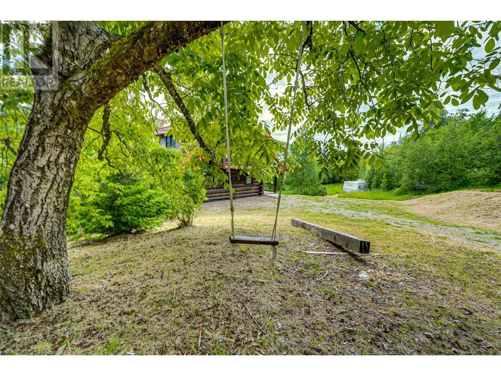 682 Lower Inonoaklin Road