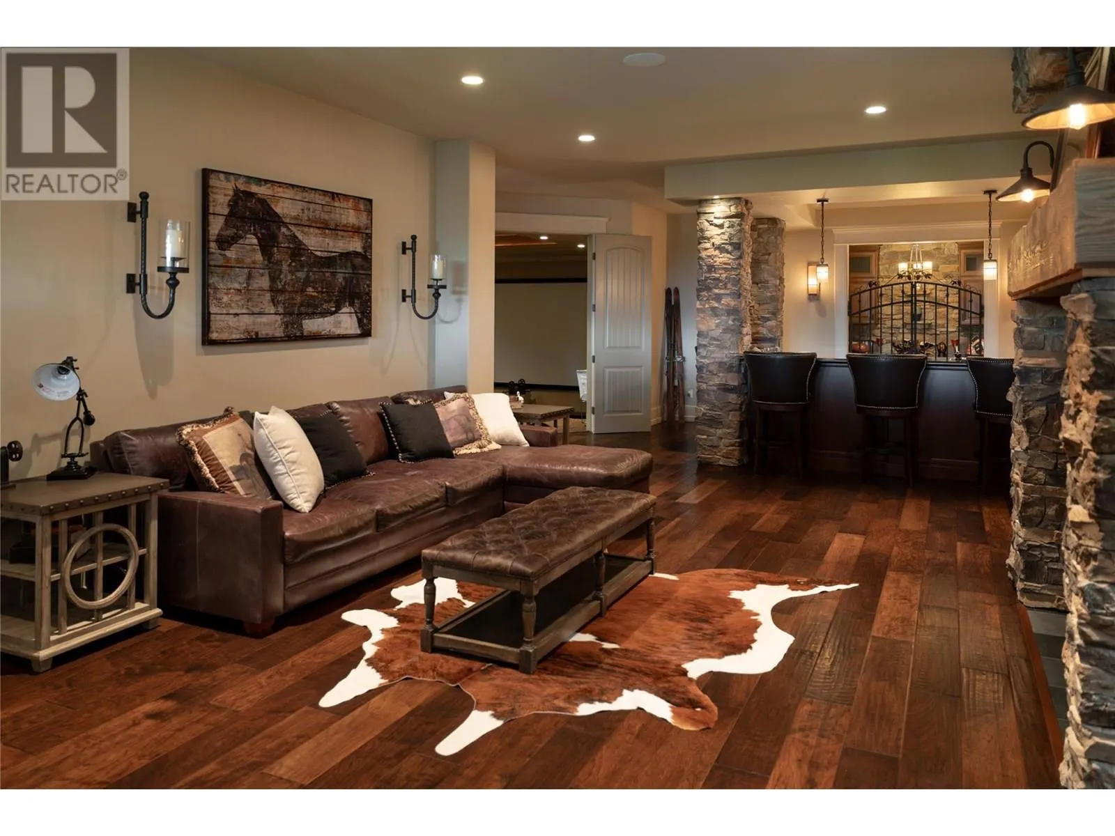 710 ARBOR VIEW Drive