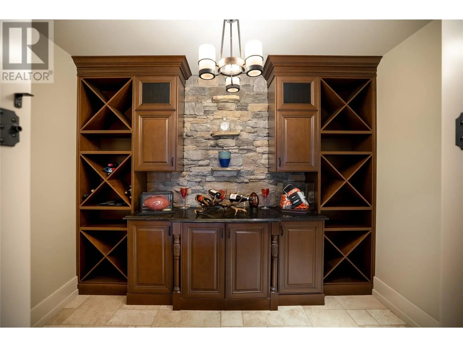 710 ARBOR VIEW Drive