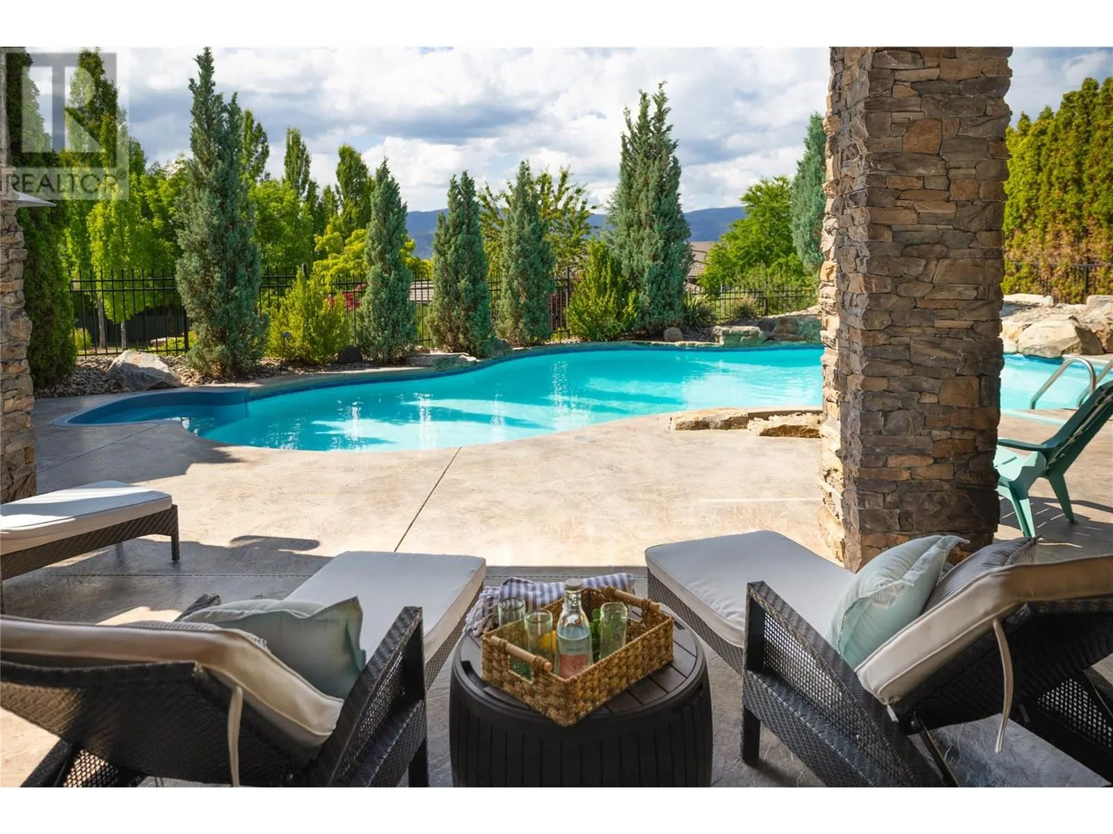 710 ARBOR VIEW Drive