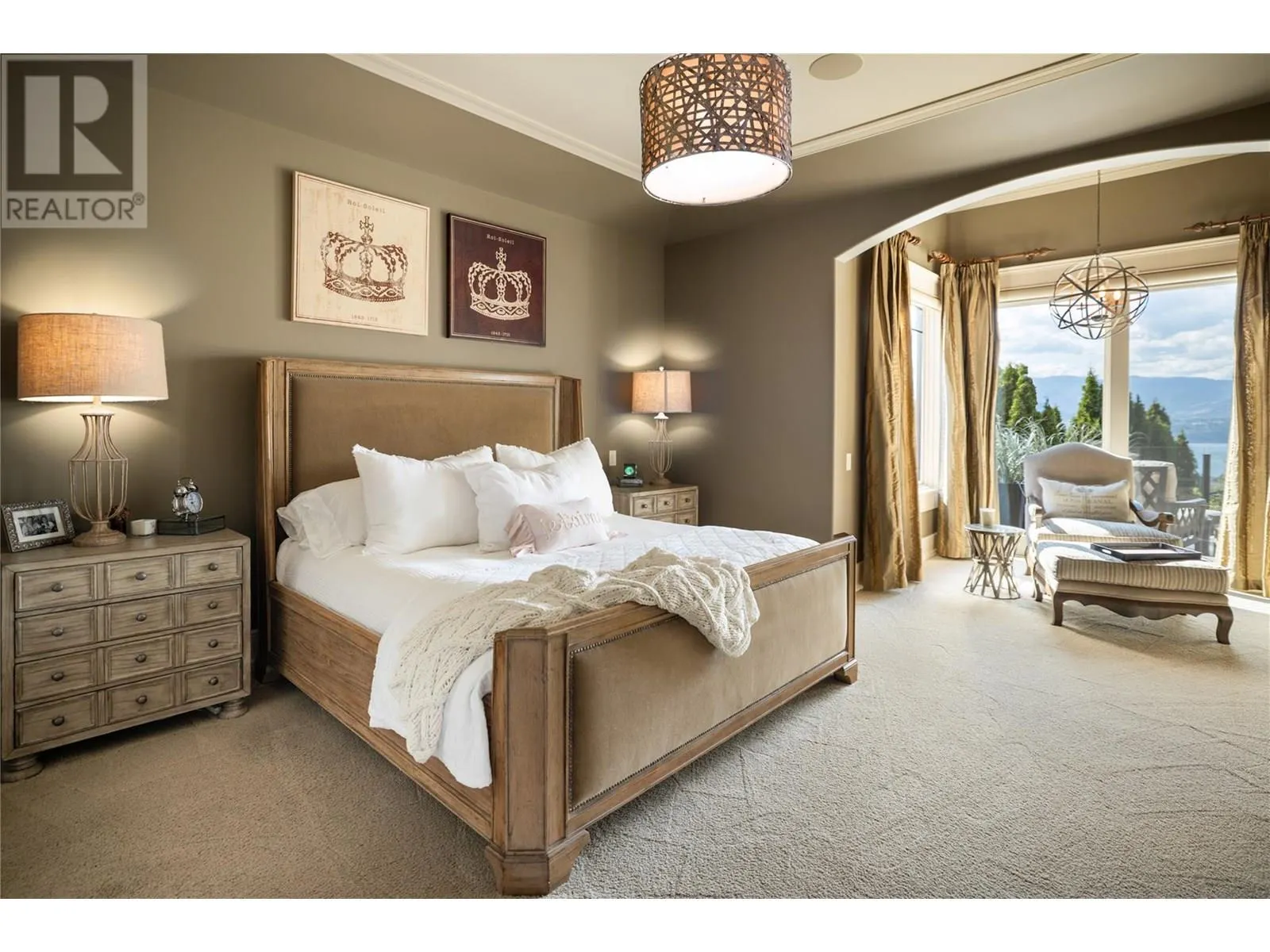 710 ARBOR VIEW Drive