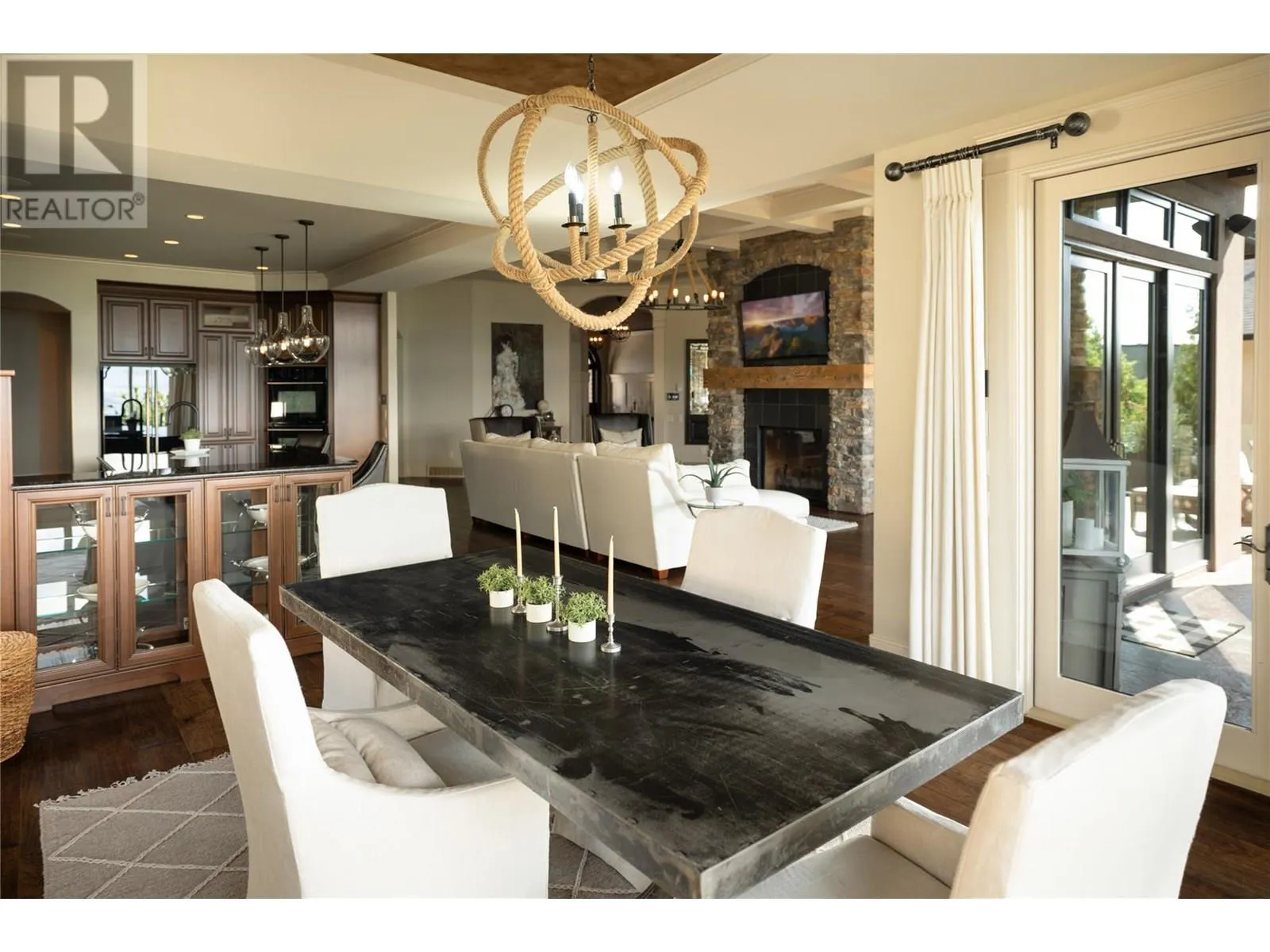 710 ARBOR VIEW Drive