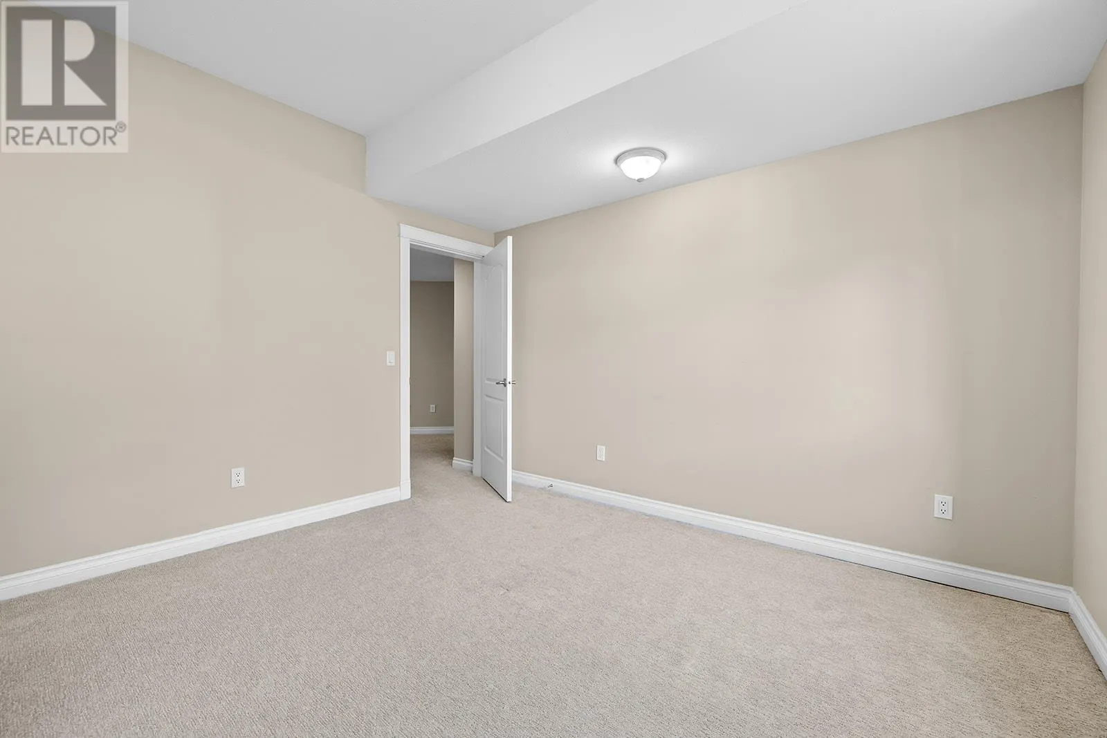 550 Glenmeadows Road Unit# 115