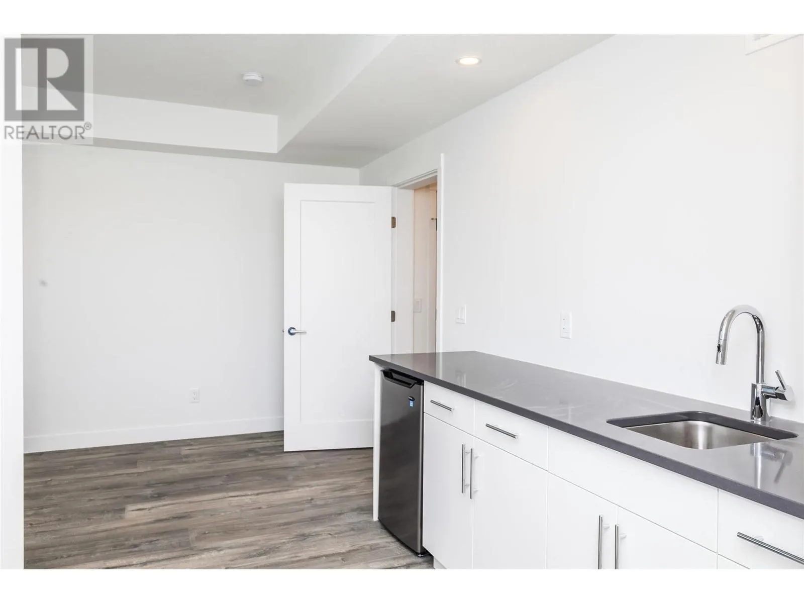 610 Academy Way Unit# 114
