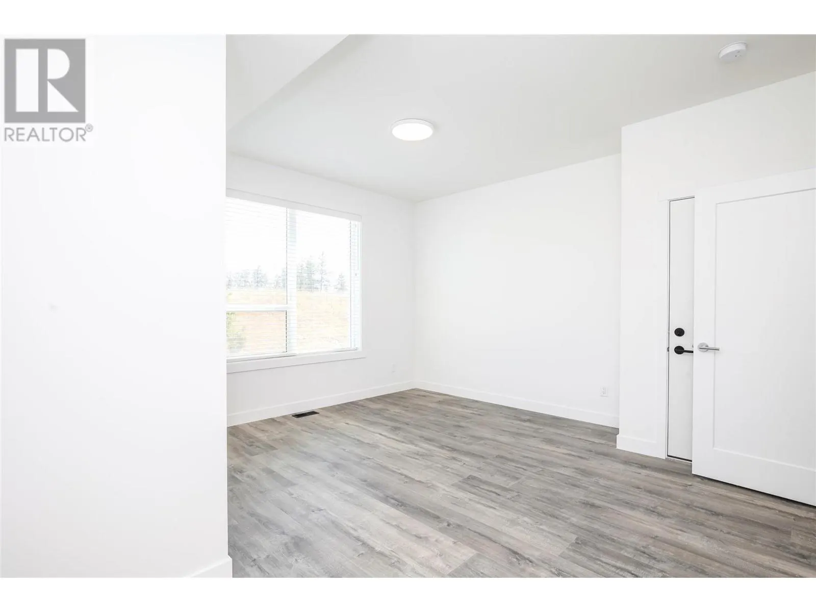 610 Academy Way Unit# 118