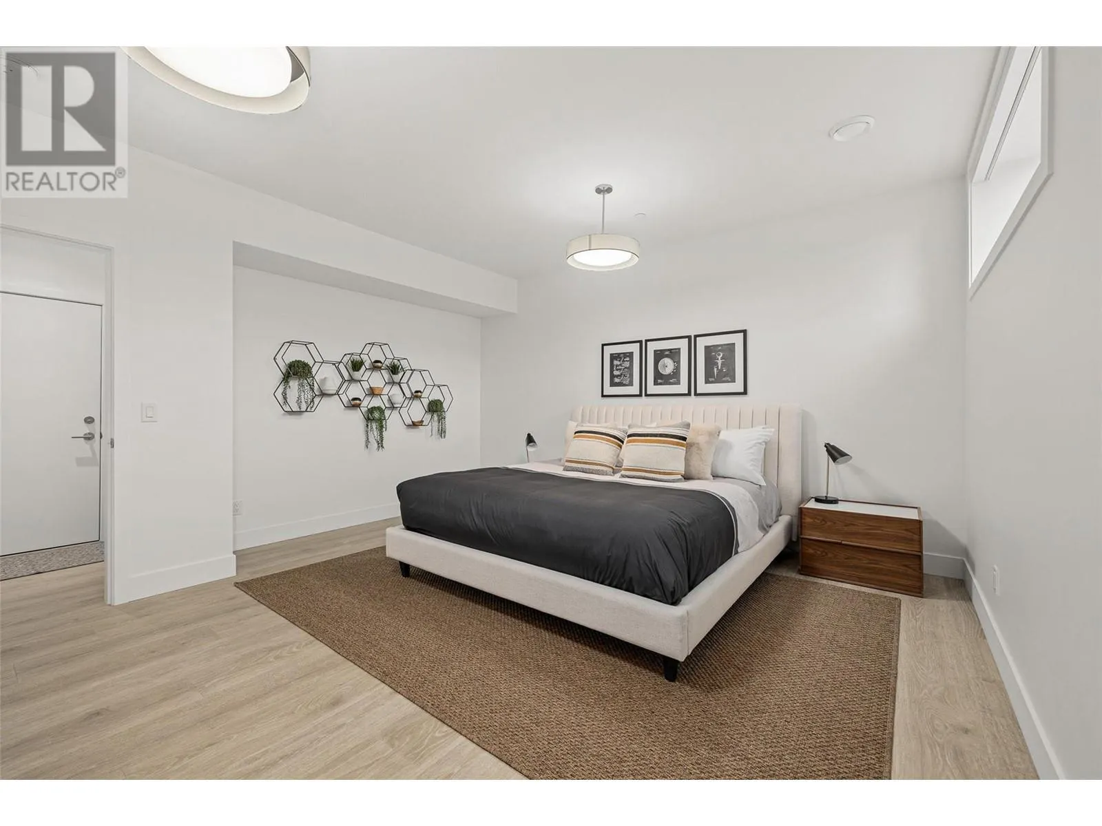 105 Predator Ridge Drive Unit# 2
