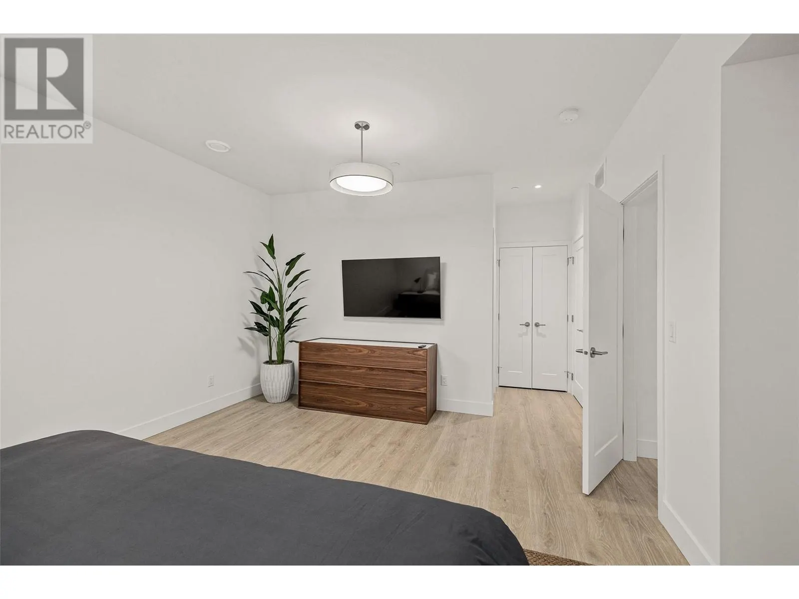 105 Predator Ridge Drive Unit# 2