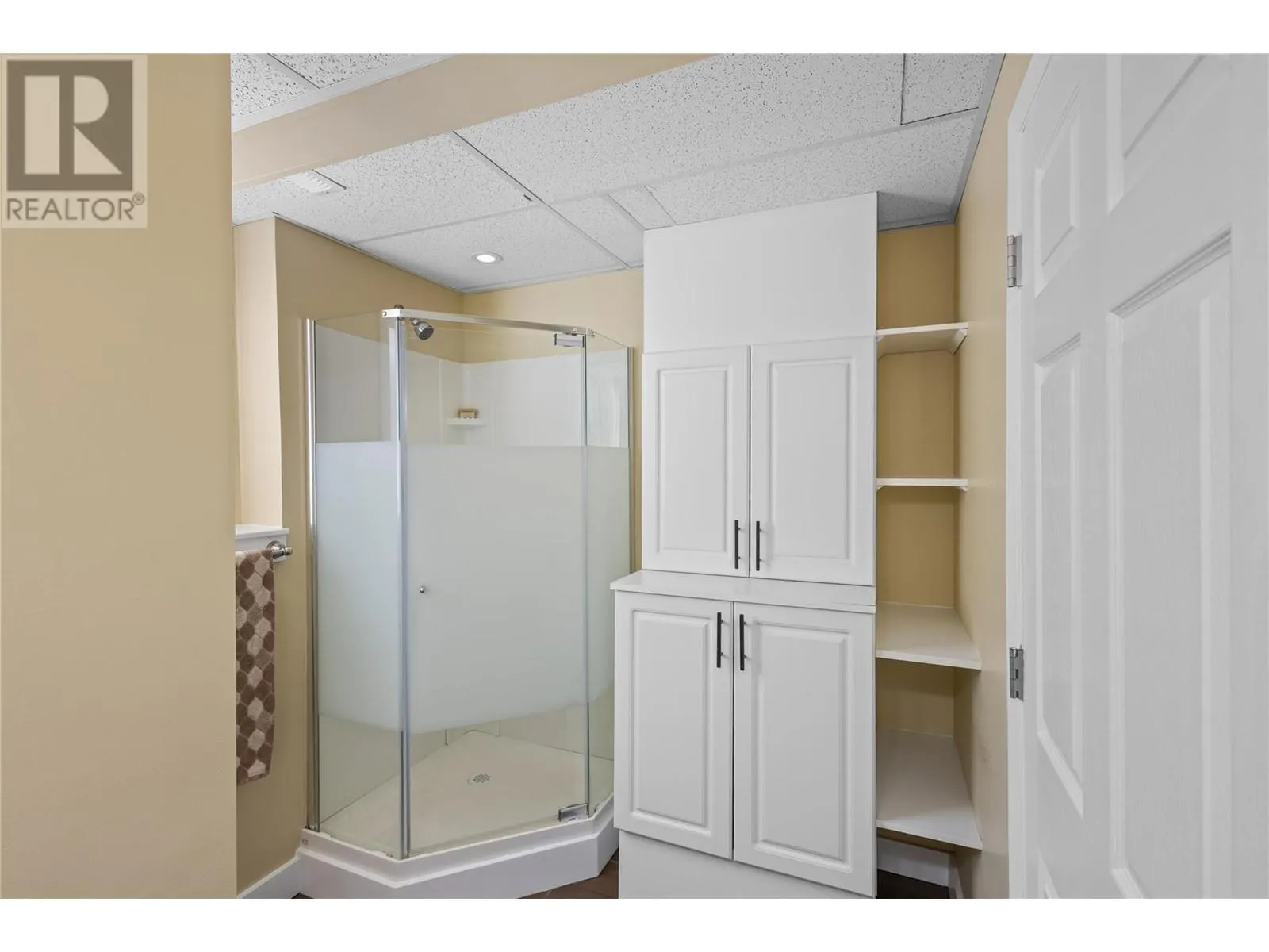 2141 Kaslo Court