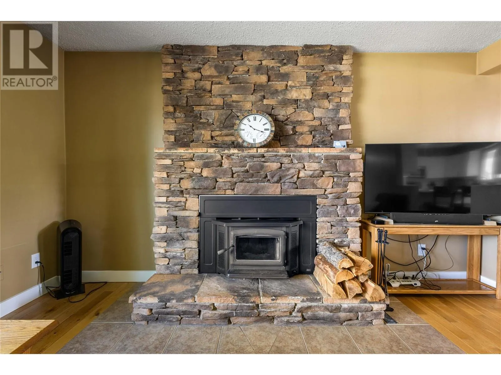 2141 Kaslo Court