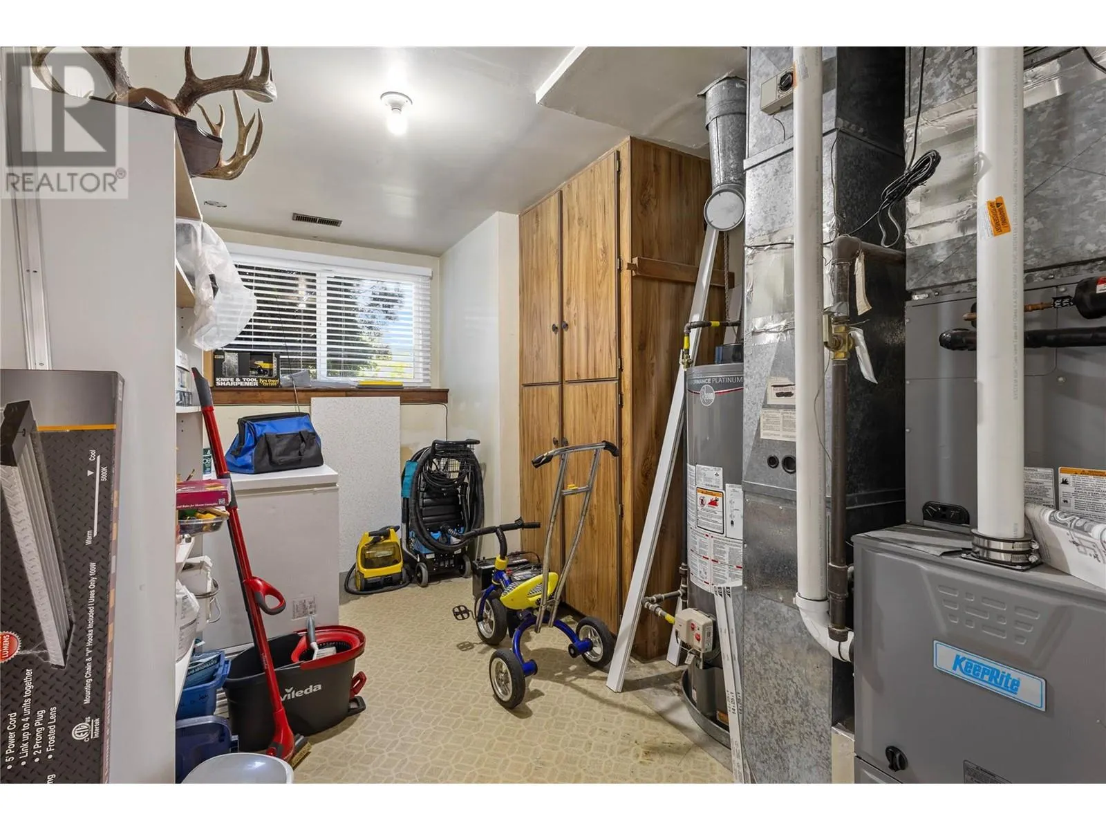 2141 Kaslo Court