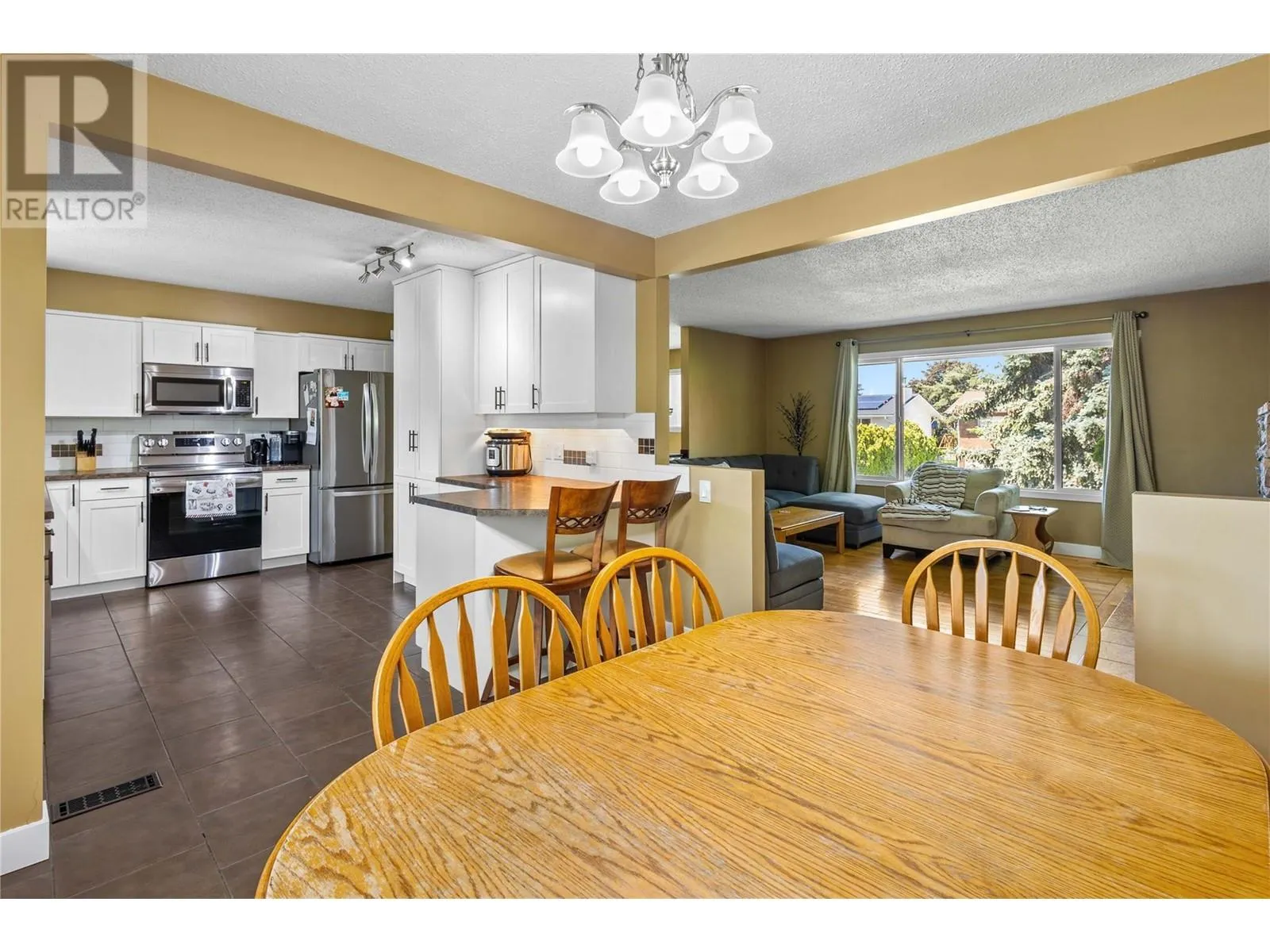 2141 Kaslo Court