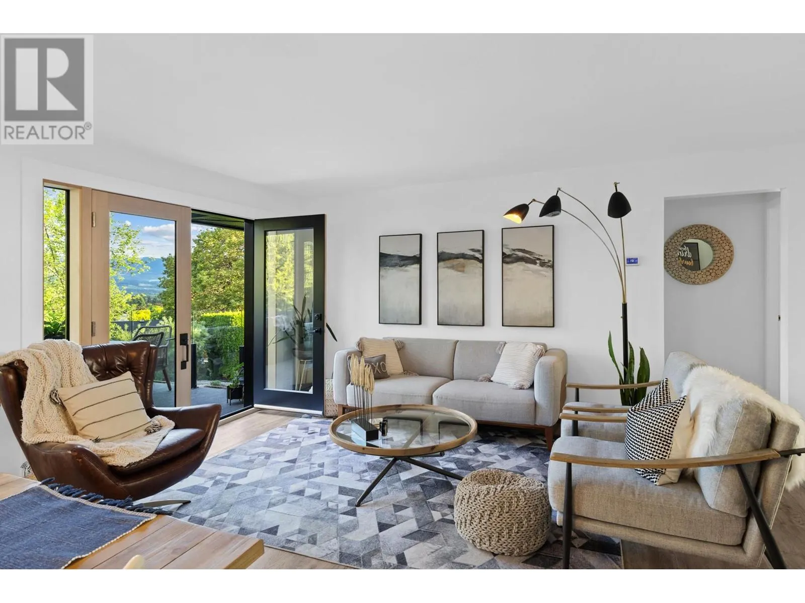 1671 Lindsay Drive