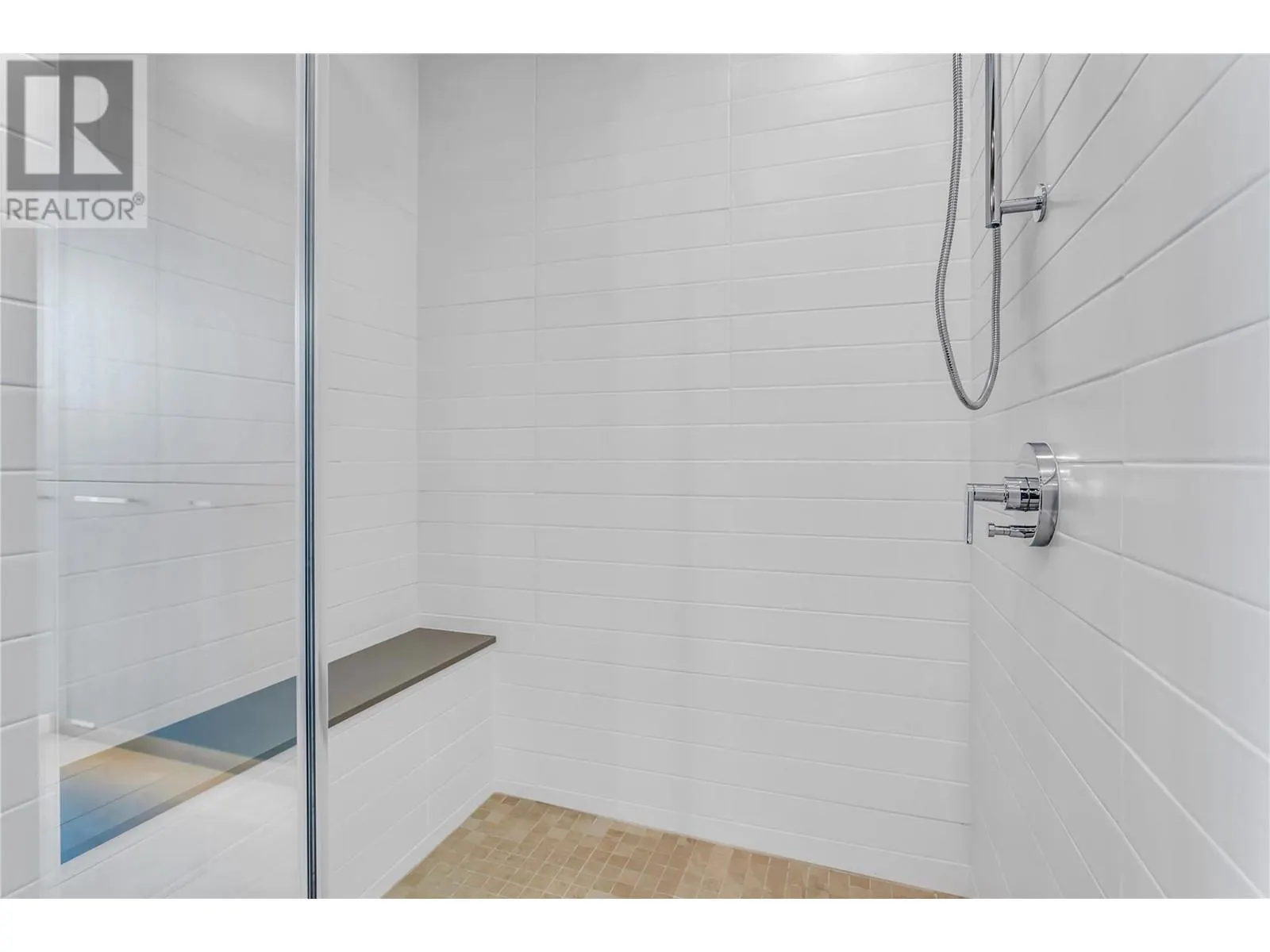 3389 Lakeshore Road Unit# 601