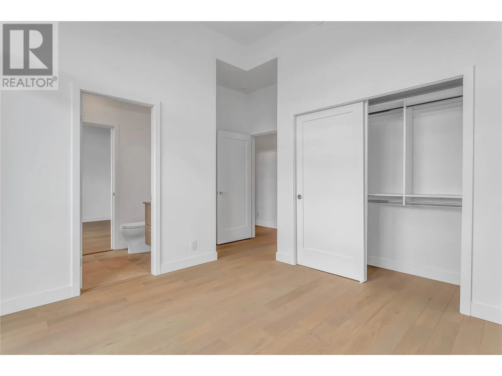 3389 Lakeshore Road Unit# 601