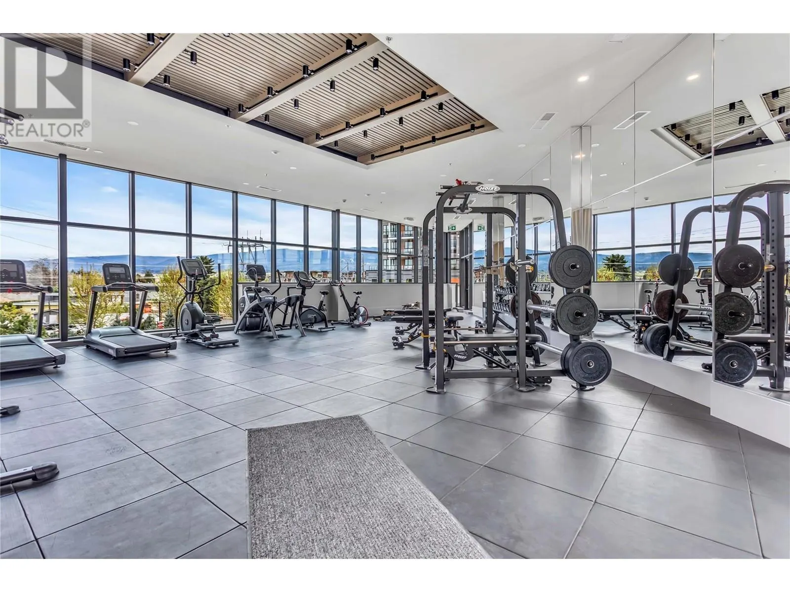 3389 Lakeshore Road Unit# 601