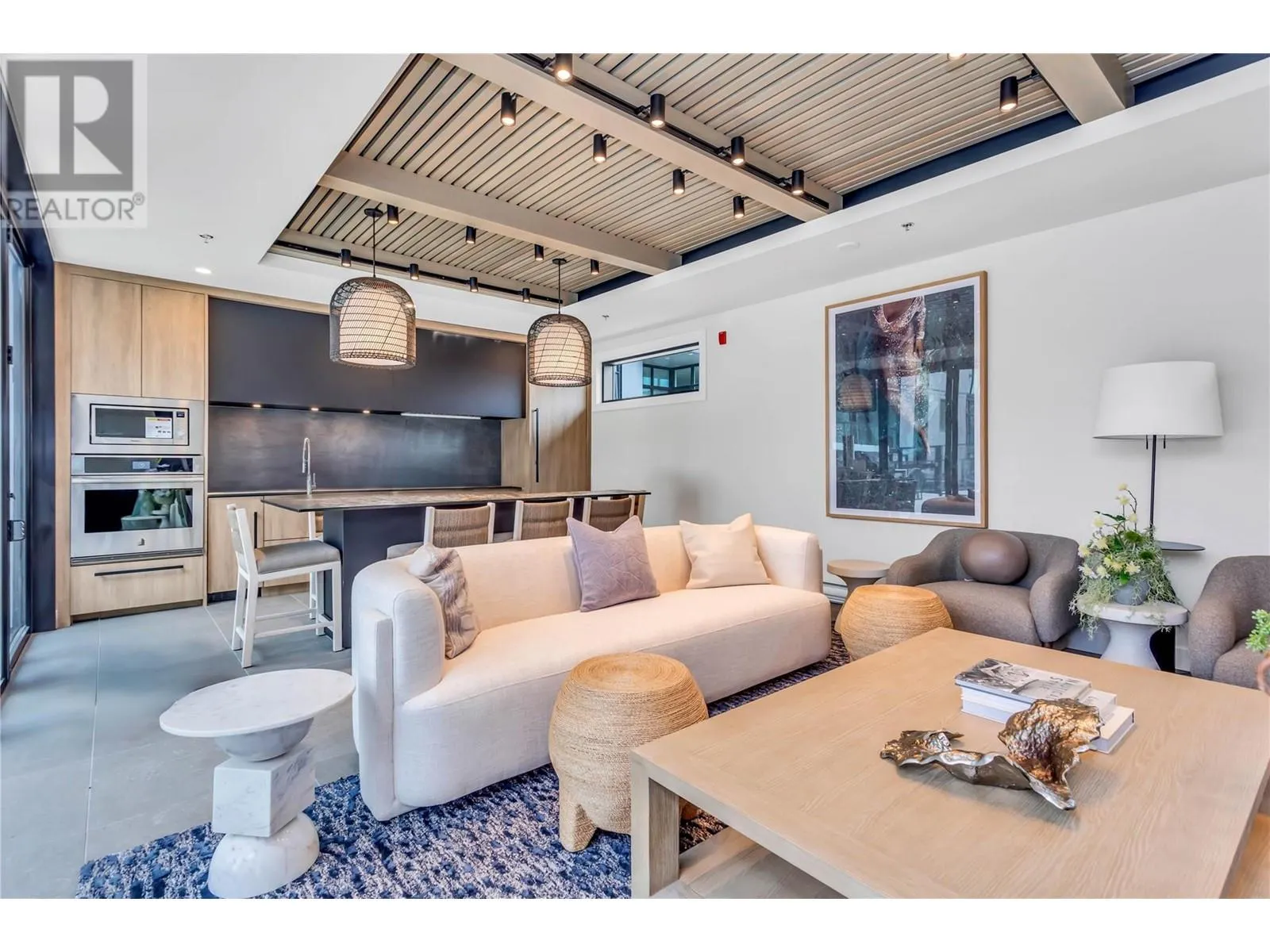 3389 Lakeshore Road Unit# 601
