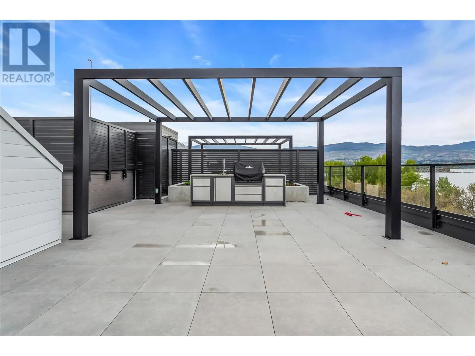 3389 Lakeshore Road Unit# 601