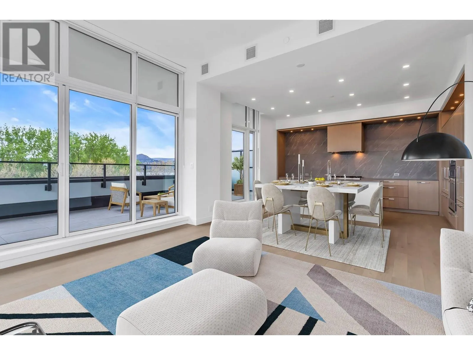 3389 Lakeshore Road Unit# 601
