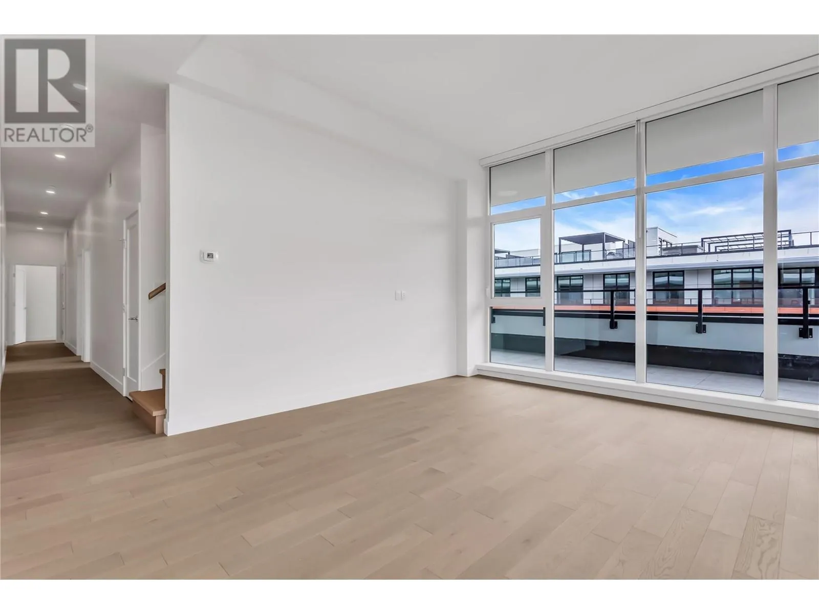 3389 Lakeshore Road Unit# 601