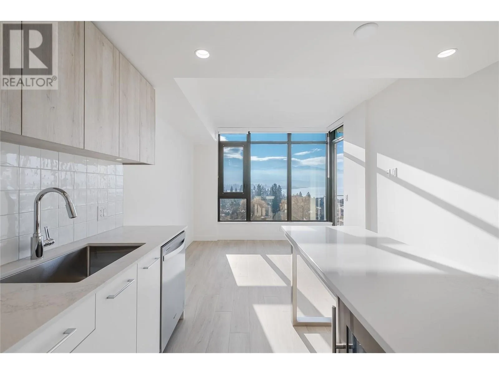 3699 Capozzi Road Unit# 907
