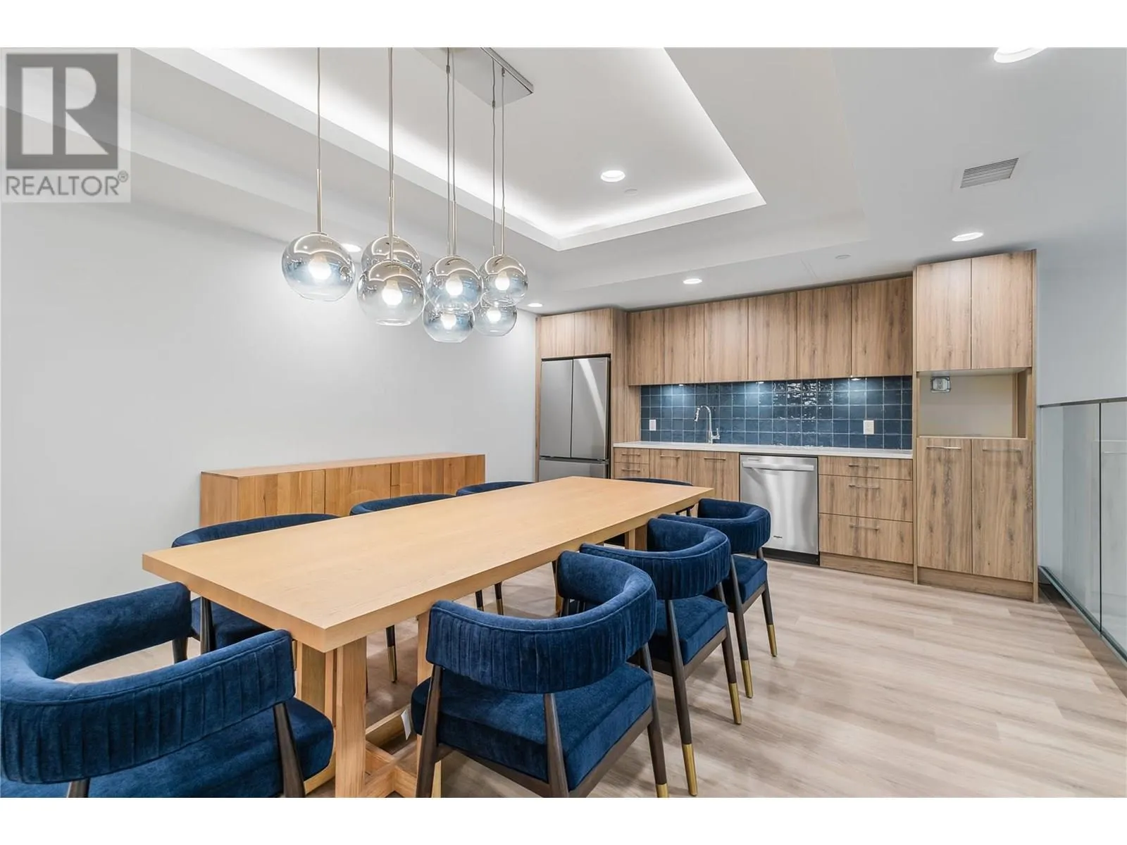 3699 Capozzi Road Unit# 907