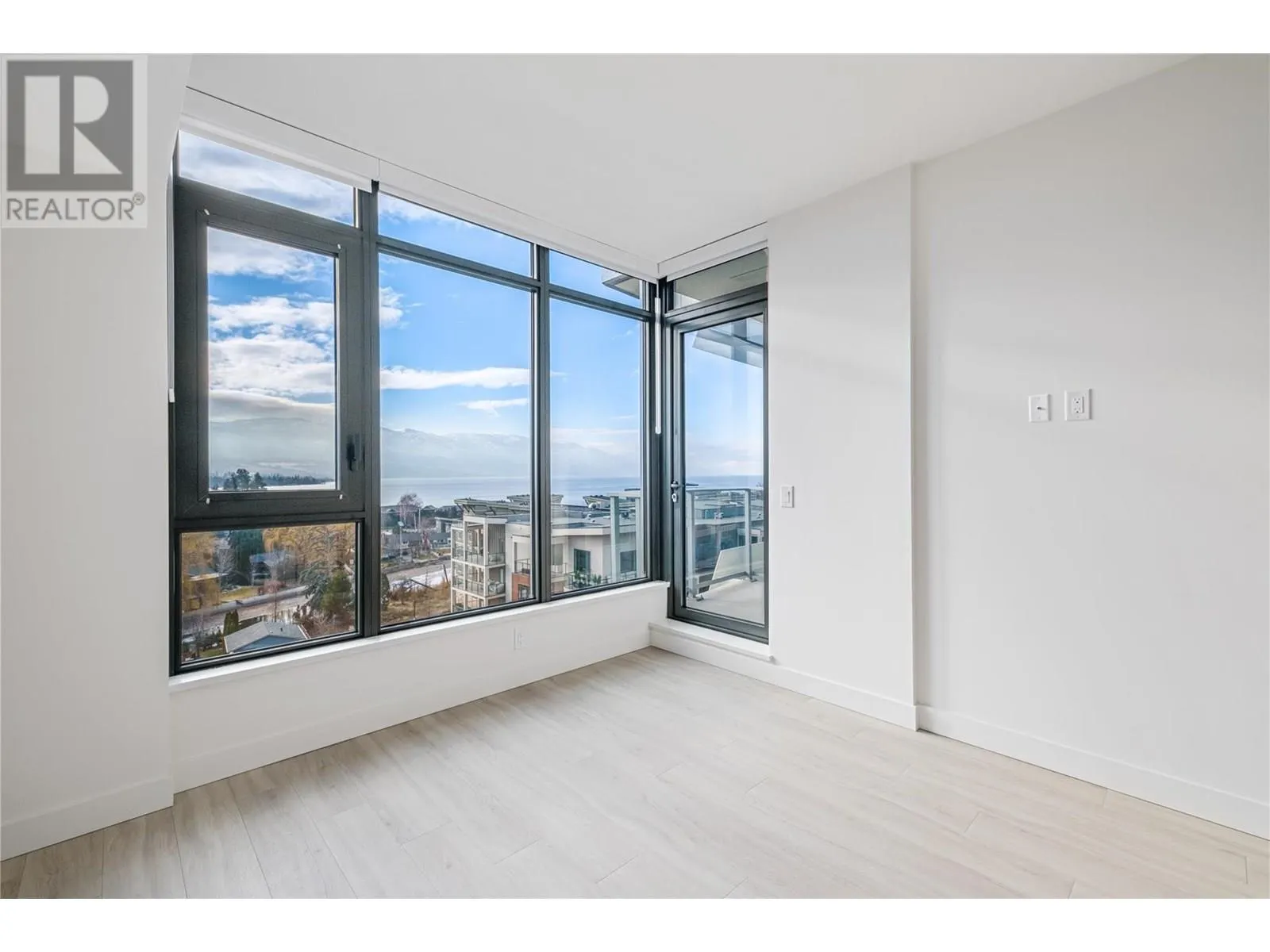 3699 Capozzi Road Unit# 907