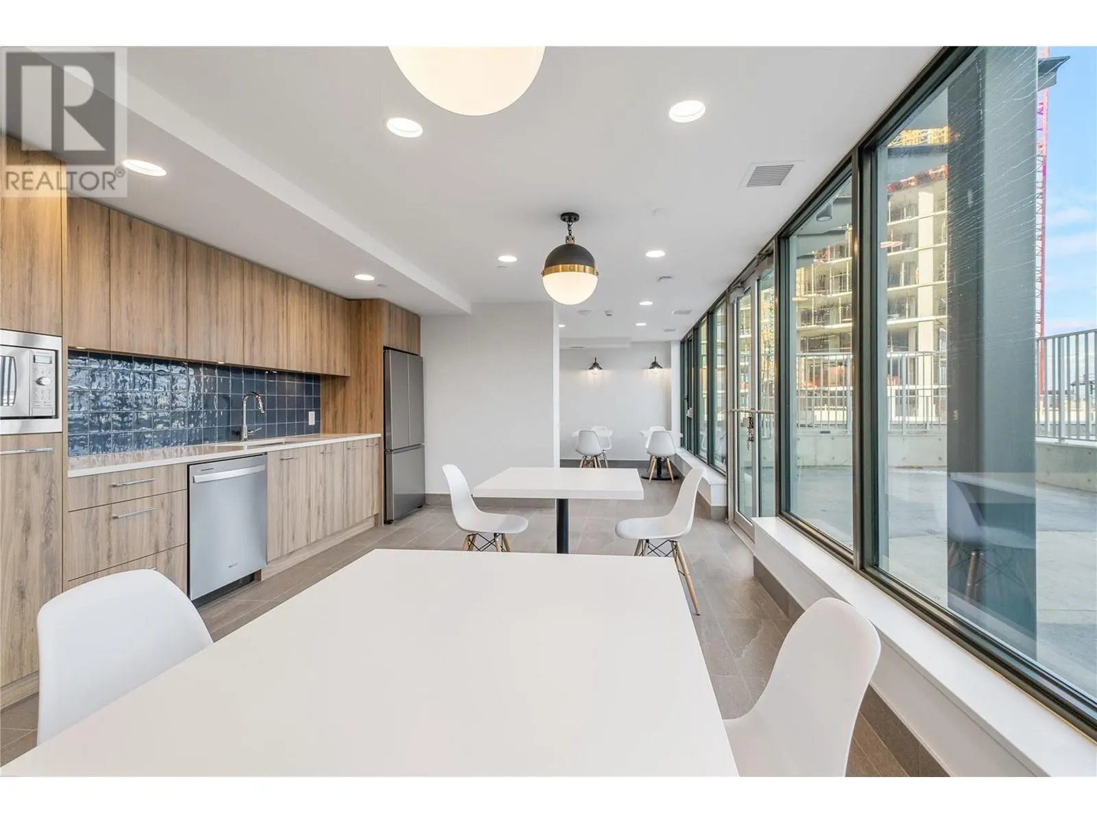 3699 Capozzi Road Unit# 907