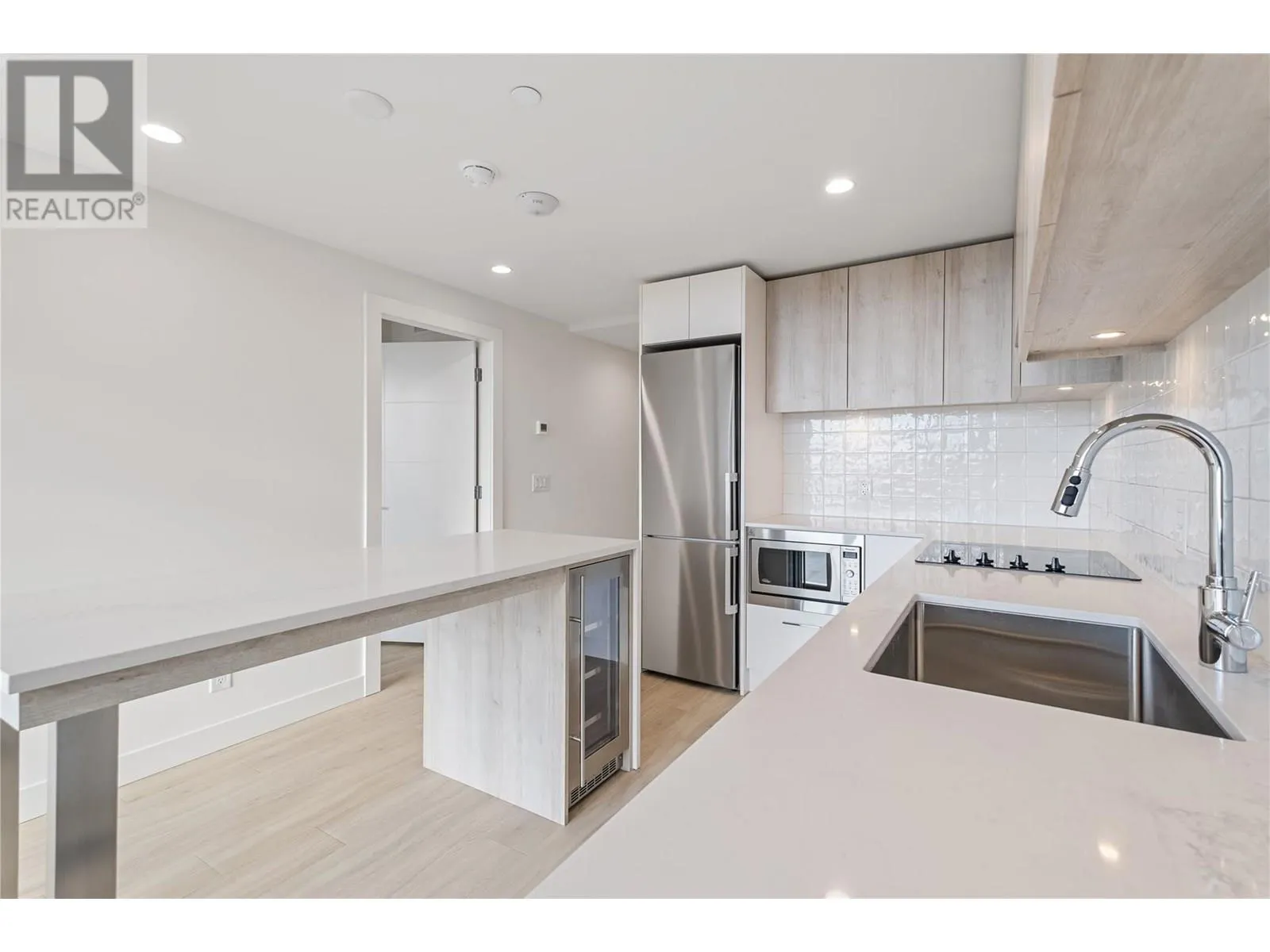 3699 Capozzi Road Unit# 907