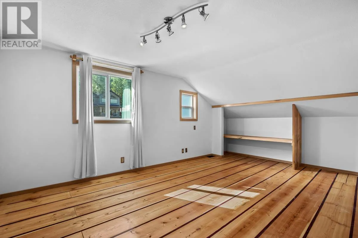 1332 BURFIELD Drive