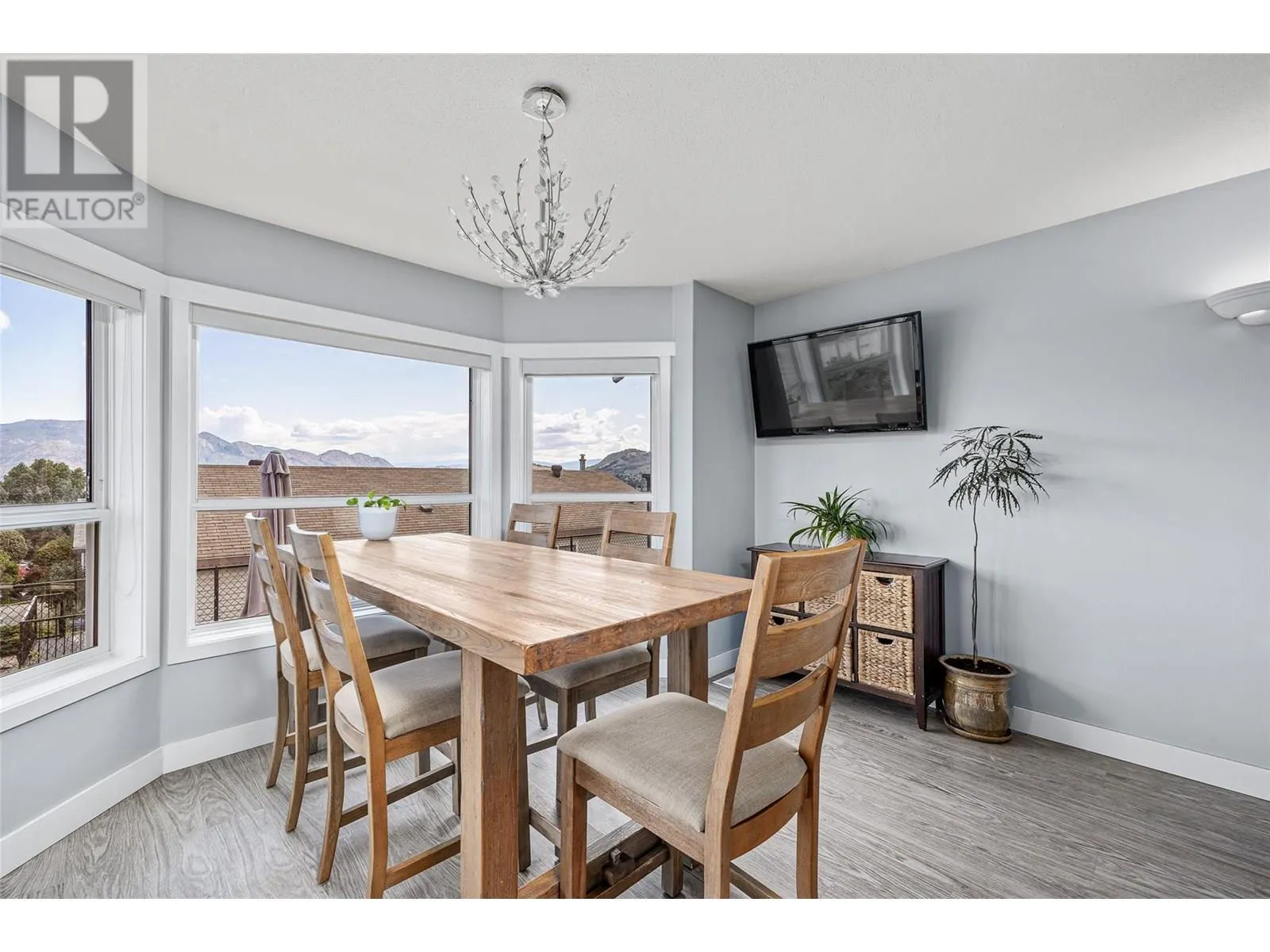 2440 Old Okanagan Highway Unit# 1306