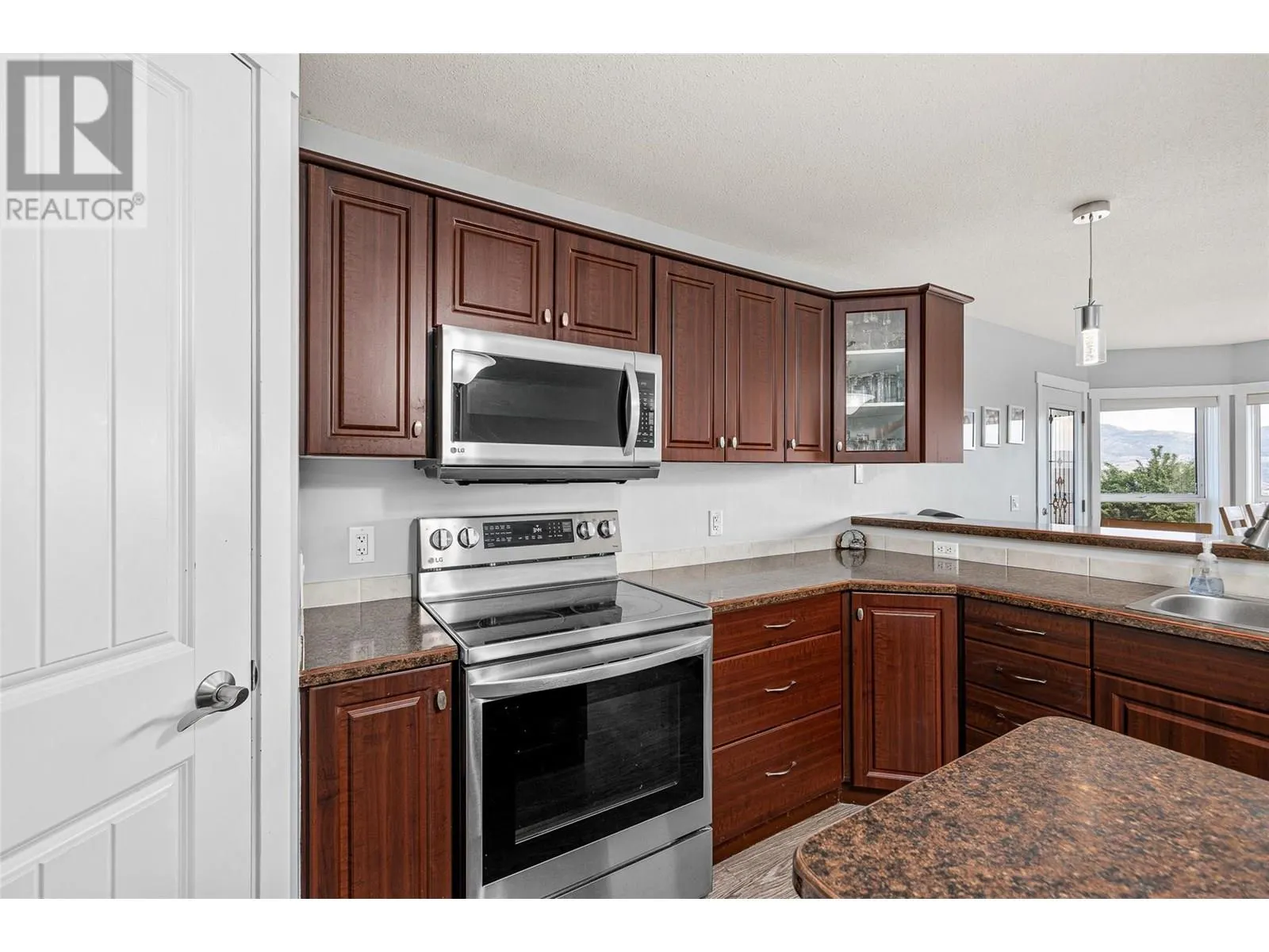 2440 Old Okanagan Highway Unit# 1306