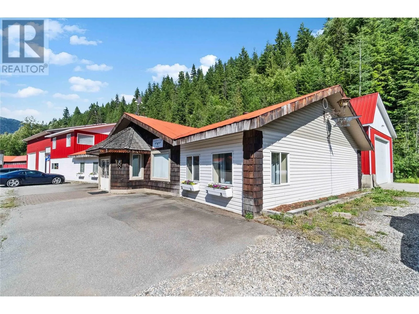 2054 Trans Canada Highway
