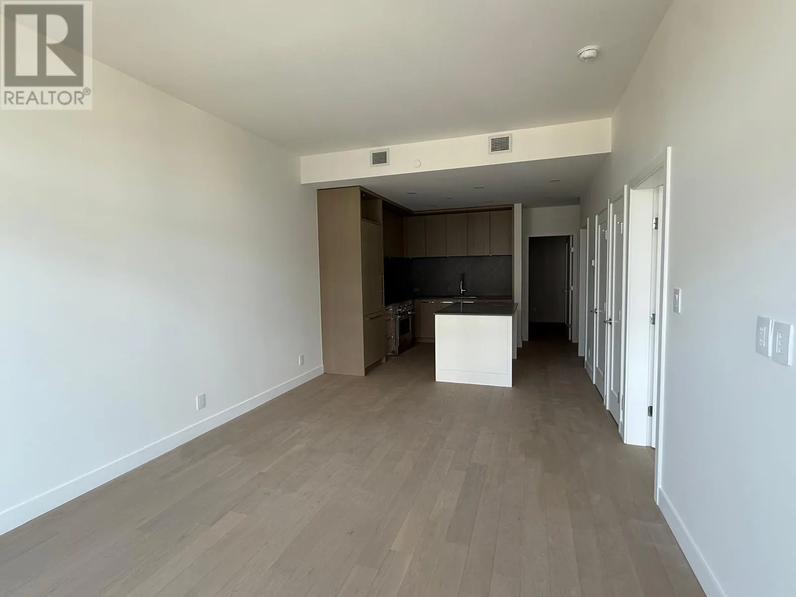 3409 Lakeshore Road Unit# 405